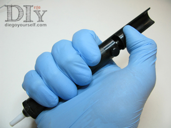 Chargement de la pompe à dessouder