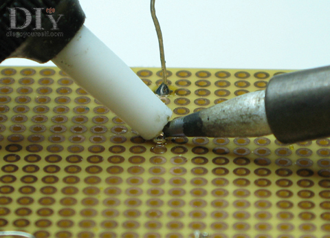 Utilisation de la pompe à dessouder