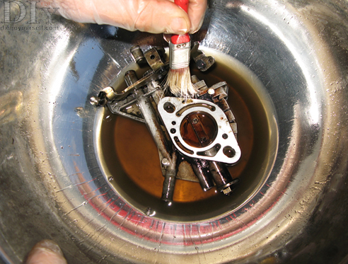 Carburateur Solex 32BIS Nettoyage boîtier du papillon