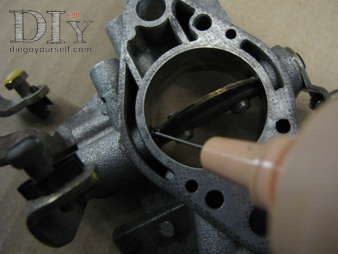 Carburateur Solex 32 DIS Huiler les axes