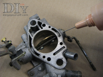 Carburateur Solex 32 DIS Huiler les axes