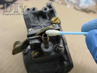 Carburateur Solex 32 DIS Repose de la pompe de reprise