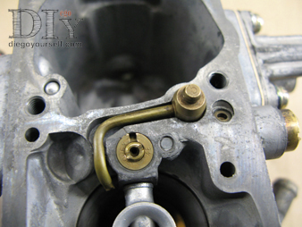 Carburateur Solex 32 DIS Repose de l'injecteur de reprise