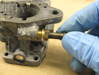 Carburateur Solex 32 DIS Repose du bec de suralimentation