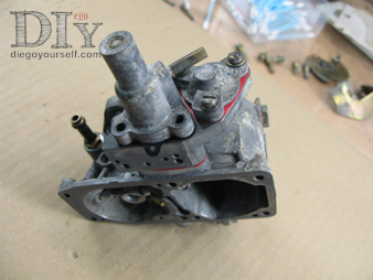 Carburateur Solex 32 DIS Repose du sur-enrichisseur.