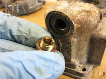 Carburateur Solex 32 DIS bouchon de regard