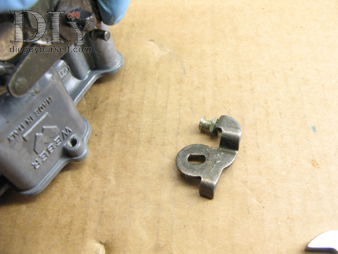 Carburateur Weber 32 DRT remontage de la commande de l'accélérateur