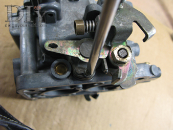 Carburateur Weber 32 DRT repose de la membrane de l'enrichisseur