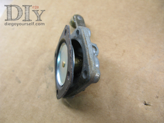 Carburateur Weber 32 DRT repose de la membrane de reprise