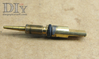 Carburateur Weber 32 DRT repose du joint de la vis de richesse