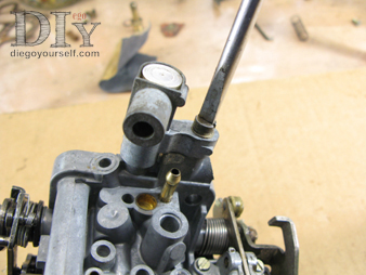 Carburateur Weber 32 DRT repose de la rallonge de la vis de richesse