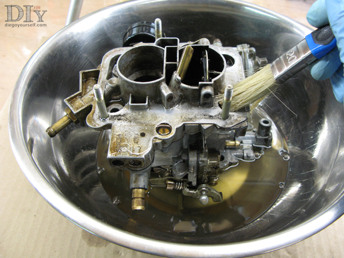 Carburateur Weber 32 DRT nettoyage extérieur