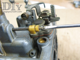 Carburateur Weber 32 DRT tige réglable de commande du clapet de dégazage