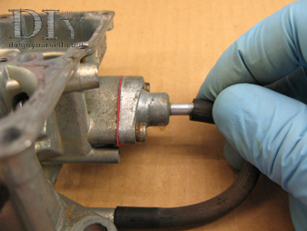 Carburateur Zenith 28 IF Remontage du tuyau à dépression de l'enrichisseur