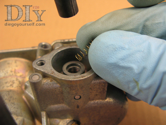 Carburateur Zenith 28 IF Remontage de la valve de l'enrichisseur