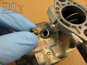 Carburateur Zenith 28 IF Remontage du gicleur principal