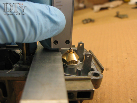 Carburateur Zenith 28 IF Réglage de la hauteur du pointeau