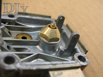 Carburateur Zenith 28 IF Réglage de la hauteur du pointeau