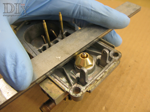 Carburateur Zenith 28 IF Réglage de la hauteur du pointeau