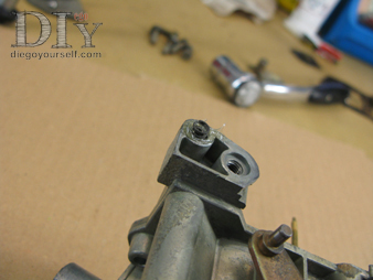 Carburateur Zenith 28 IF Repose bille du starter