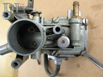 Carburateur Zenith 28 IF démontage du couvercle