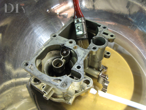 Carburateur Zenith 32 IF2 Nettoyage de la cuve à l'alcool