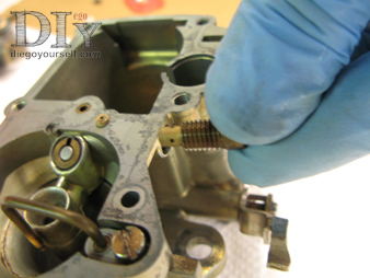 Carburateur Zenith 32 IF2 Repose du gicleur de ralenti