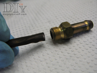 Carburateur Zenith 32 IF2 Repose du bec d'arrivée d'essence