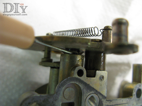 Carburateur Zenith 32 IF2 Huilez la bille de la commande du starter