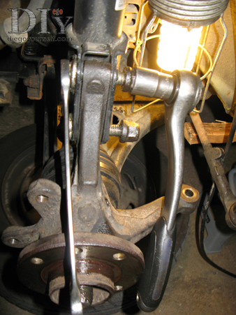 Repose du porte-fusée : jambe de suspension