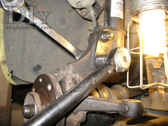 Repose du porte-fusée : rotule de suspension