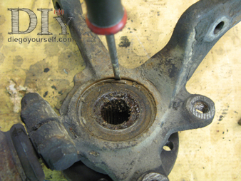 Roulement : circlip de rétention