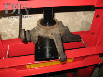 Roulement : extraction du roulement sur porte-fusée