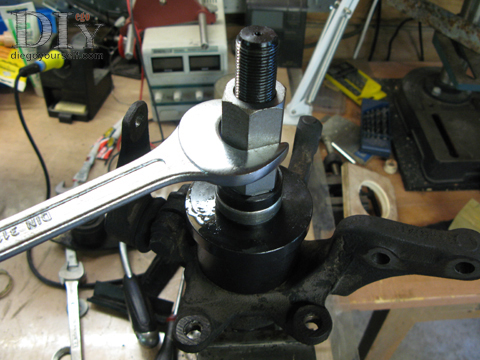 Roulement : extraction du roulement sur porte-fusée