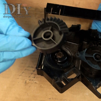 Retirez les engrenages