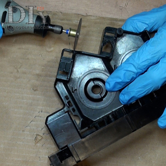 Découpez les anciens supports