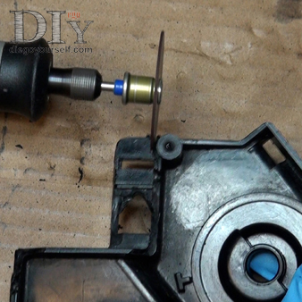 Découpez les anciens supports