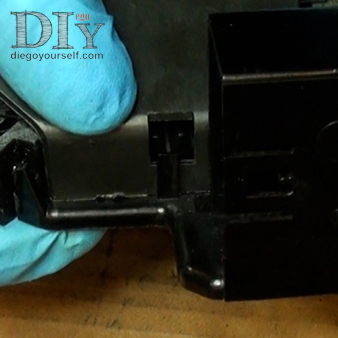 Reposez le couvercle de protection