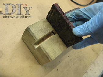 Collage du caoutchouc