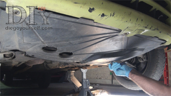 dépose du cache sous le moteur