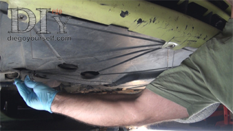 dépose du cache sous le moteur