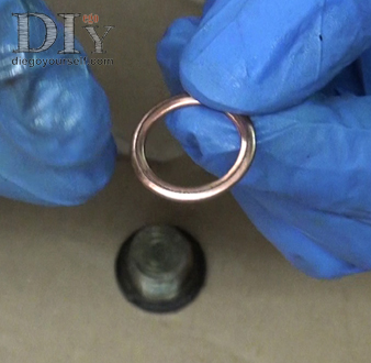 Pose du joint en cuivre à écrasement