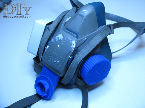 Pose du bouchon sur le masque